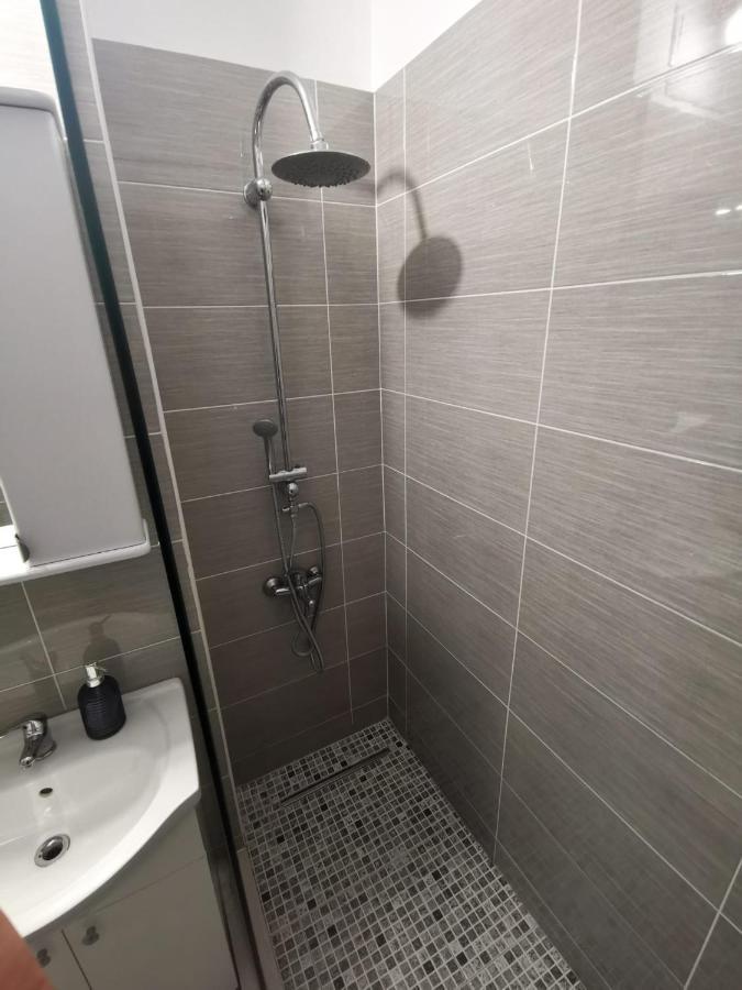 Apartament 2 Camere Aproape De Spitalul Obregia Si Bagdasar Nu Ofer Factura Boekarest Buitenkant foto